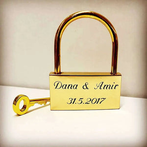 Love Lock Monograma