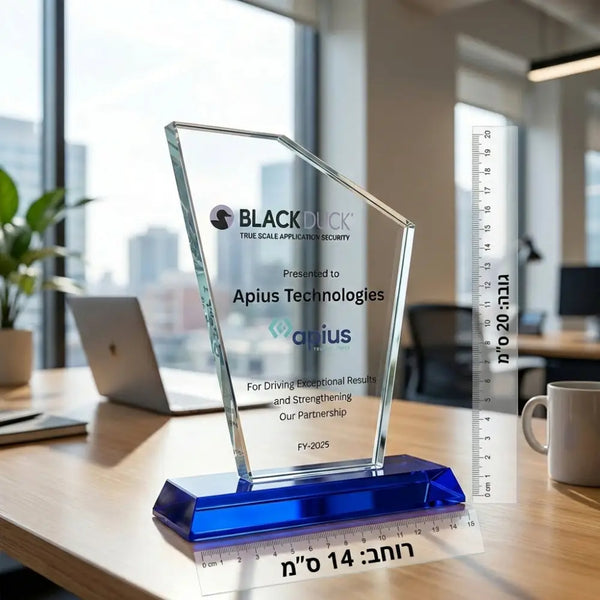 מגן הוקרה טריאנגל