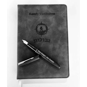 סט יוקרתי לכתיבה והשראה – עט Parker עם חריטה אישית ומחברת השראה Monograma